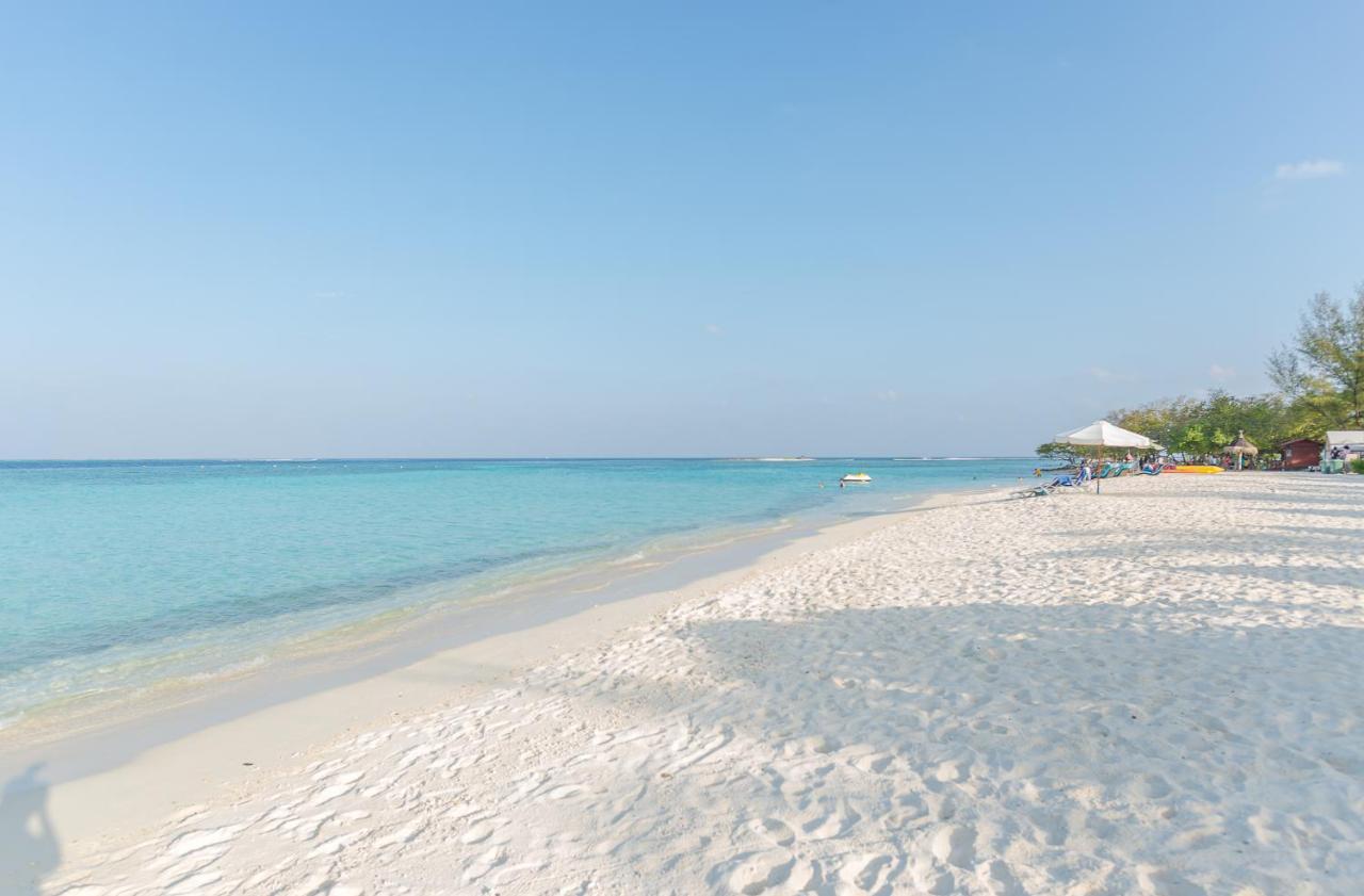 Premier Beach Gulhi Exteriör bild